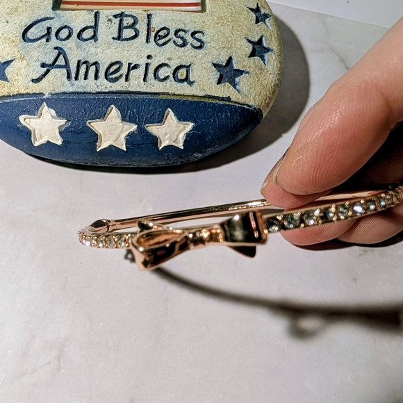 Kate Spade Elegant Rose Gold Bow Bracelet - Picture 7 of 7